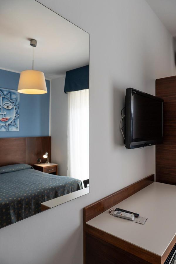פרנקווילה אל מארה Hotel Mare Blu מראה חיצוני תמונה
