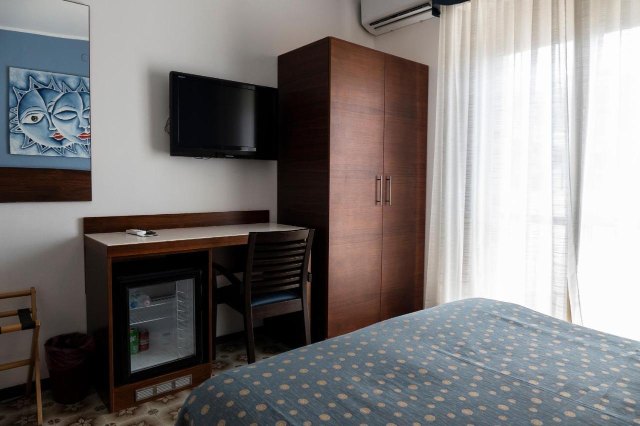פרנקווילה אל מארה Hotel Mare Blu מראה חיצוני תמונה