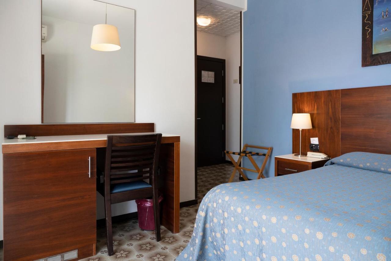 פרנקווילה אל מארה Hotel Mare Blu מראה חיצוני תמונה
