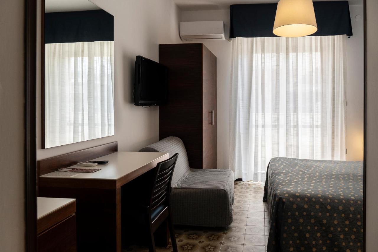 פרנקווילה אל מארה Hotel Mare Blu מראה חיצוני תמונה