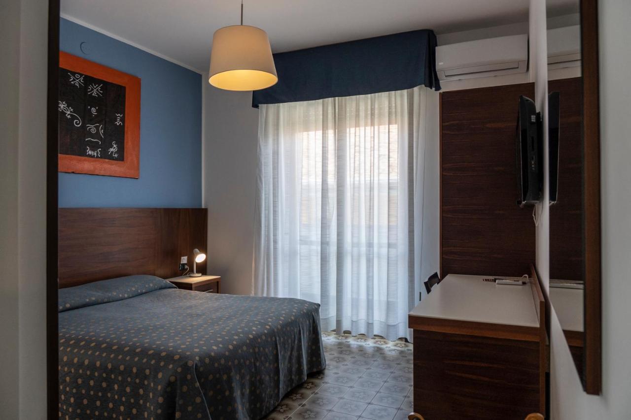 פרנקווילה אל מארה Hotel Mare Blu מראה חיצוני תמונה